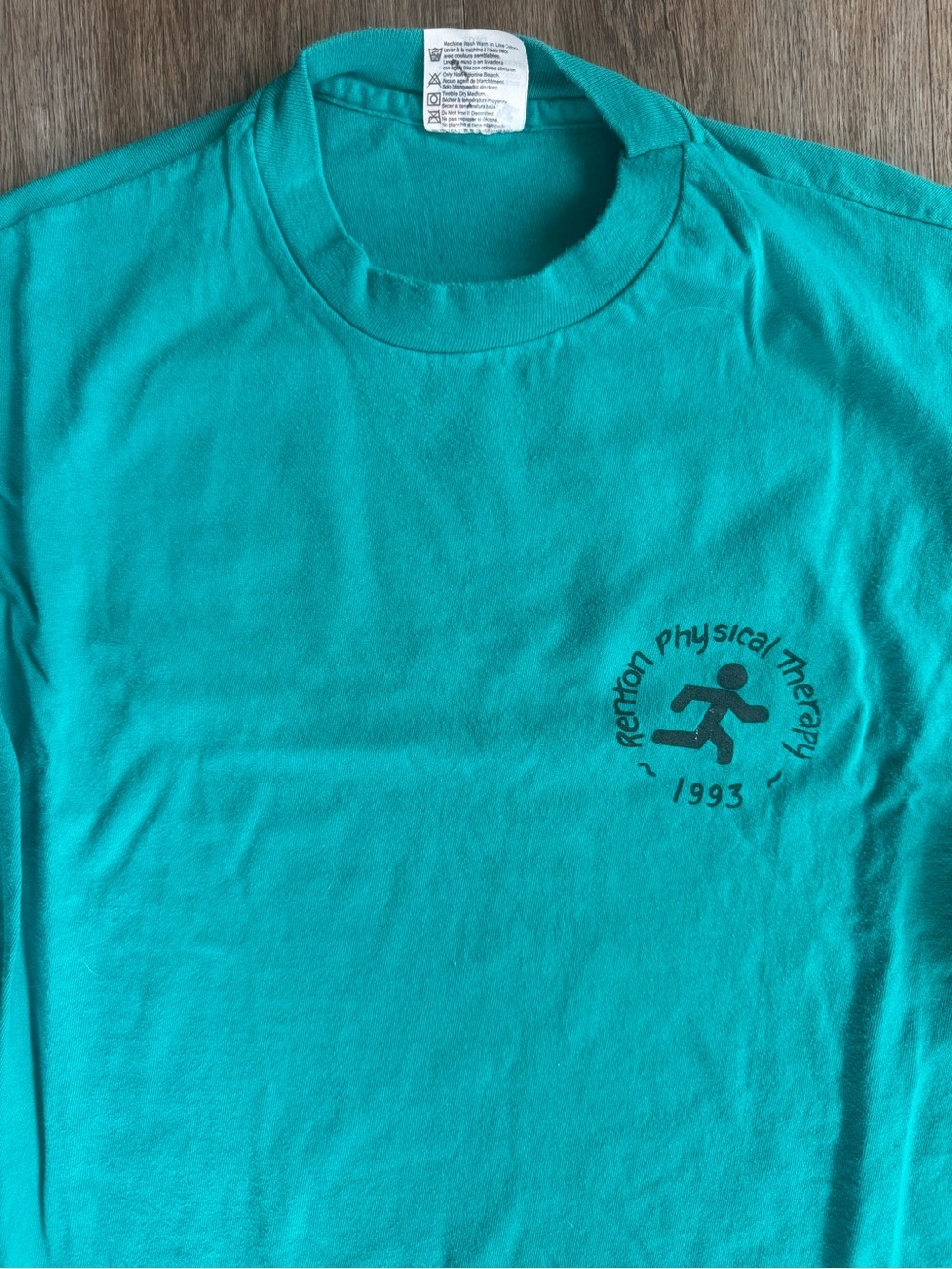 Vintage 1993 Renton Physical Therapy Washington T-Shirt - size XL Single Stitch - Picture 2 of 7